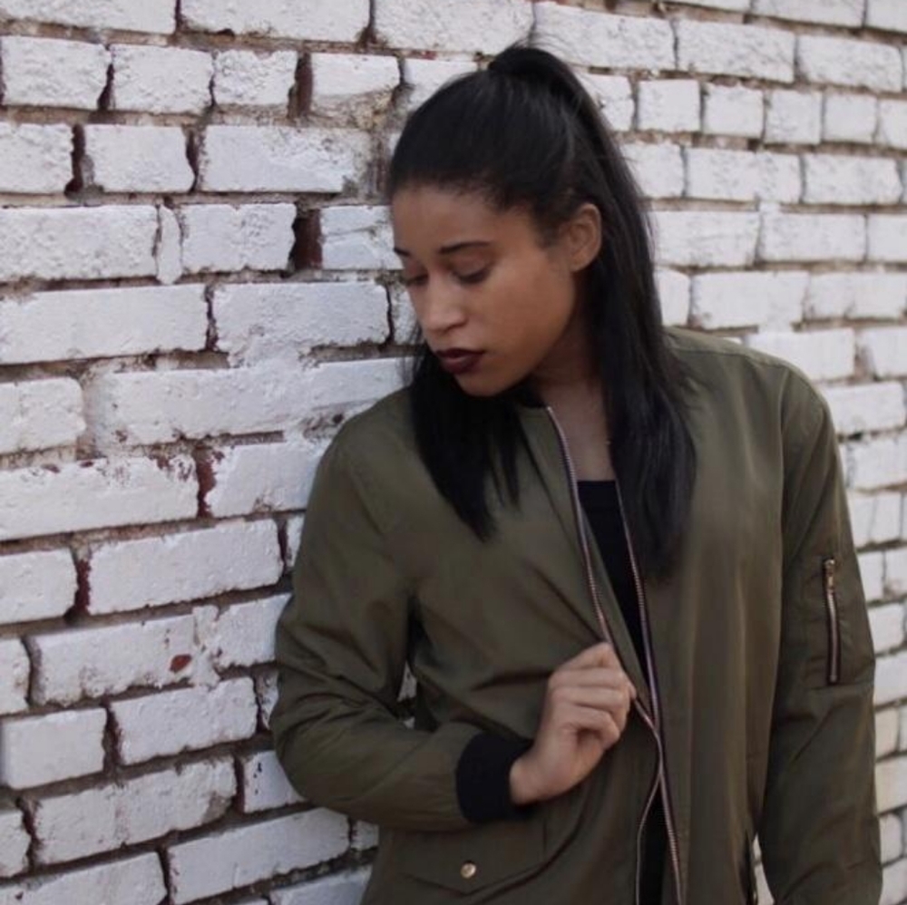 Women's Jacket - Picture 3 of 5